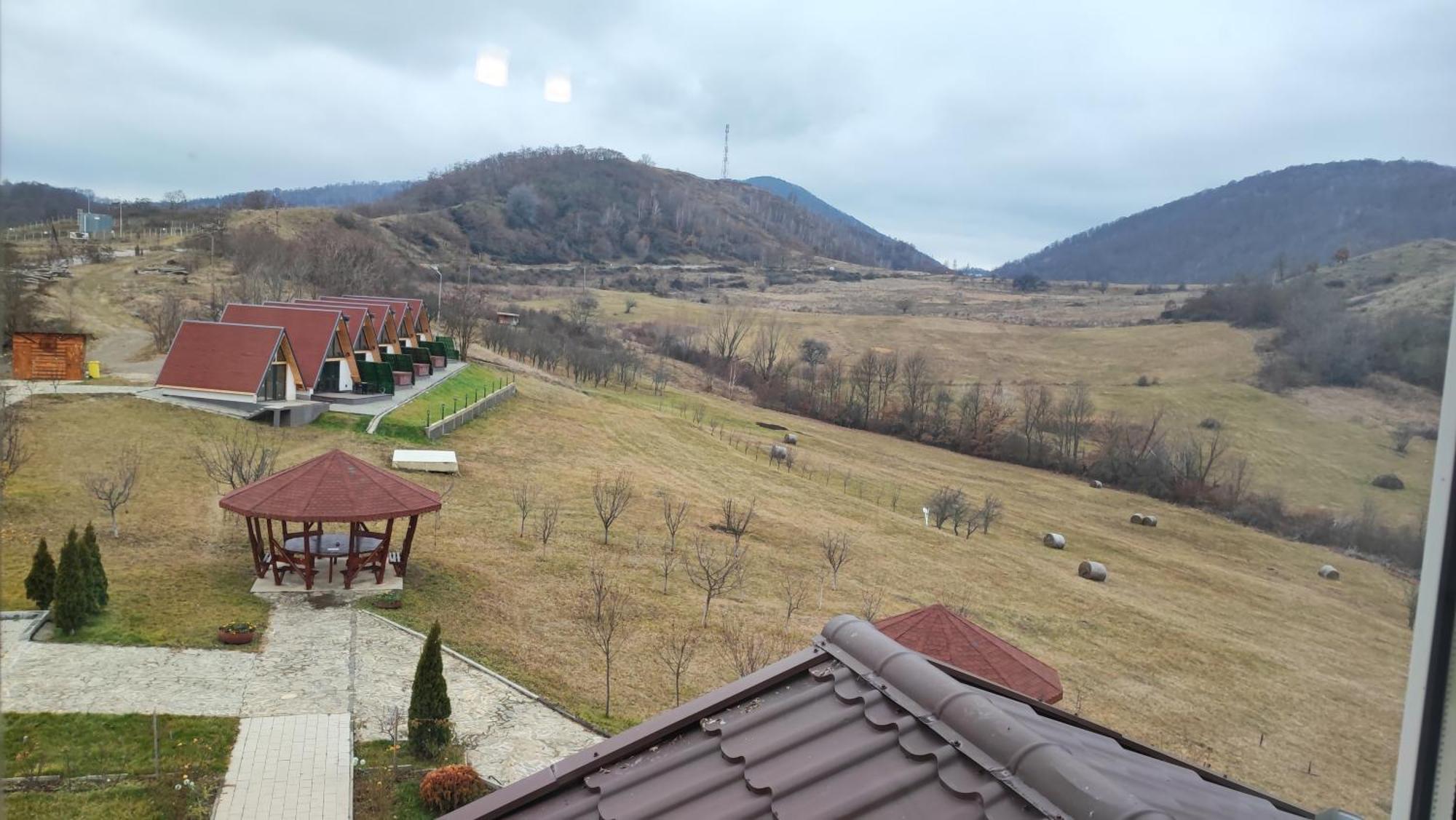 Motel Prislop Haţeg Екстериор снимка